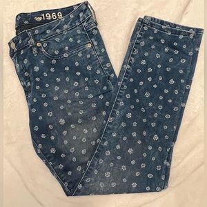 Gap 29 regular skinny jeans